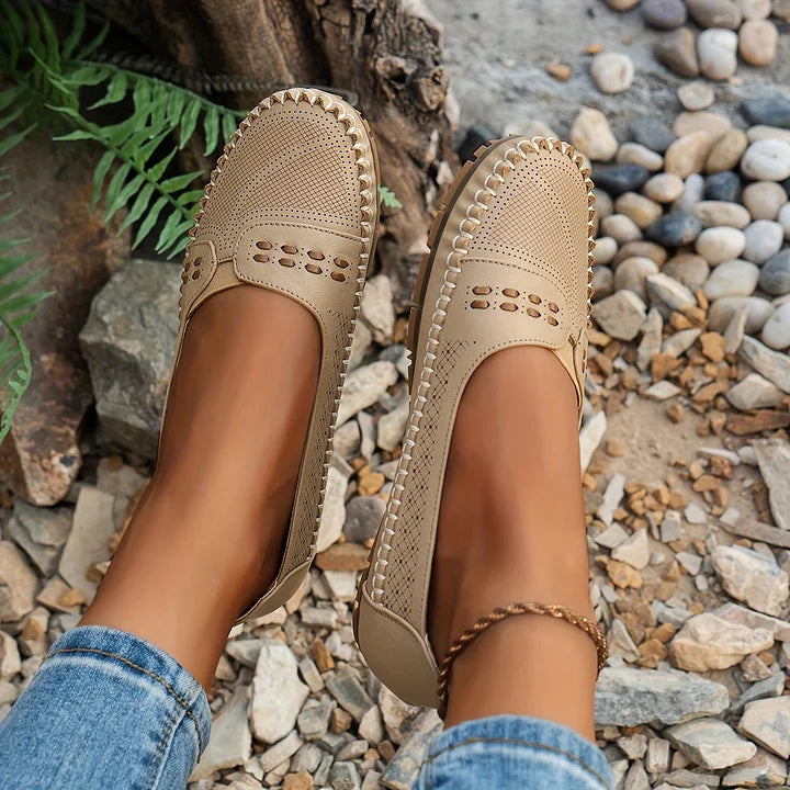 Samantha | Dames Geperforeerde Comfort Instap Loafers