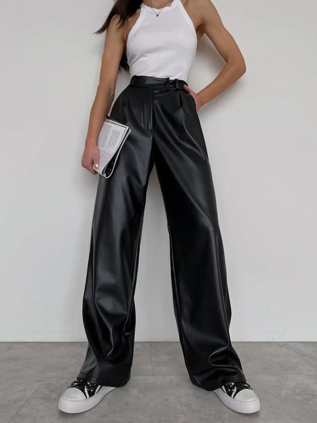 Milla | High-Waist Baggy-Hose aus Kunstleder