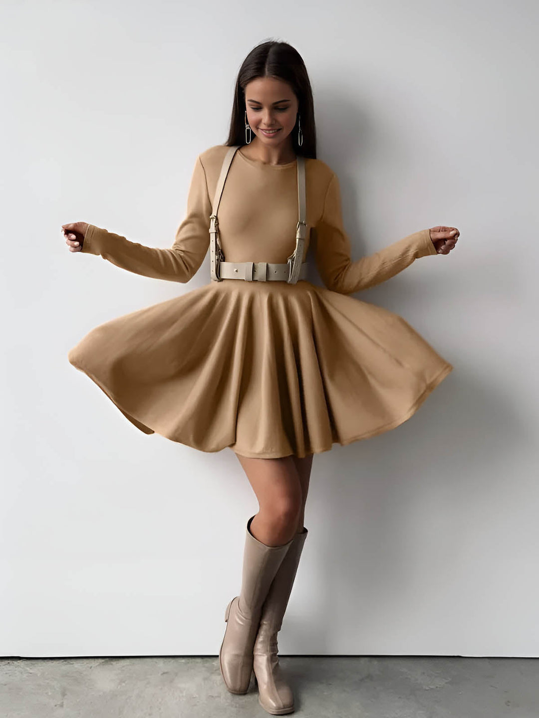 Alina | Elegantes Damen-Skaterkleid in Creme mit langen Ärmeln
