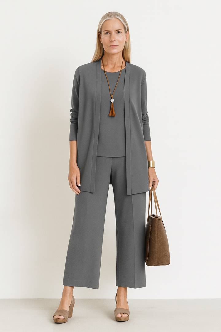 Bella | Damen Minimalistisches Dreiteiliges Lounge-Set