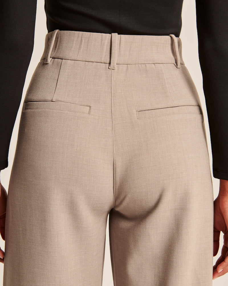 Elegante Wide-Leg Broek in Beige – Minimalistische Stijl voor Elke Gelegenheid