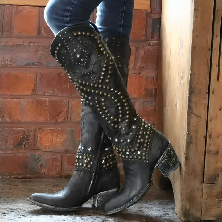 Kendra | Dames Kniehoge Studded Blokhak Laarzen
