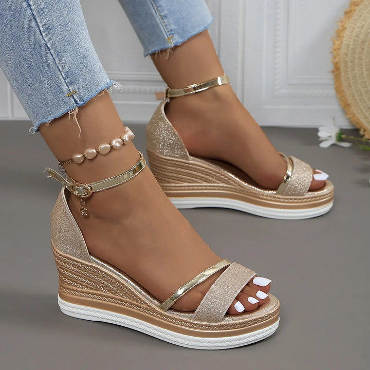 Jocelyn | Damen Plateau Keilabsatz Riemen Sandalen
