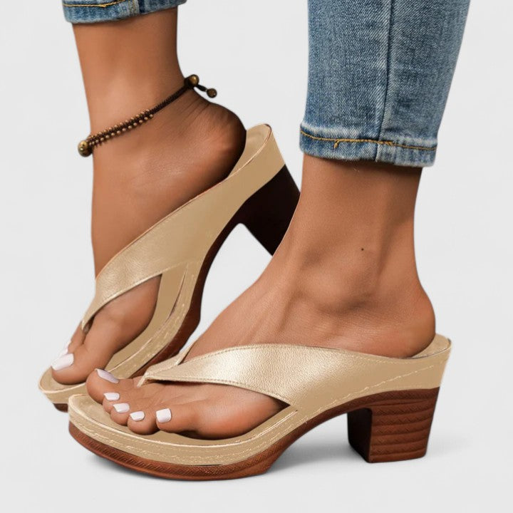 Faye | Damen Chunky Absatz Zehentrenner