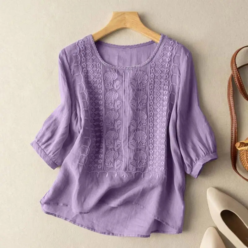 Abigail | Damen Bestickte Bluse mit Rundhalsausschnitt