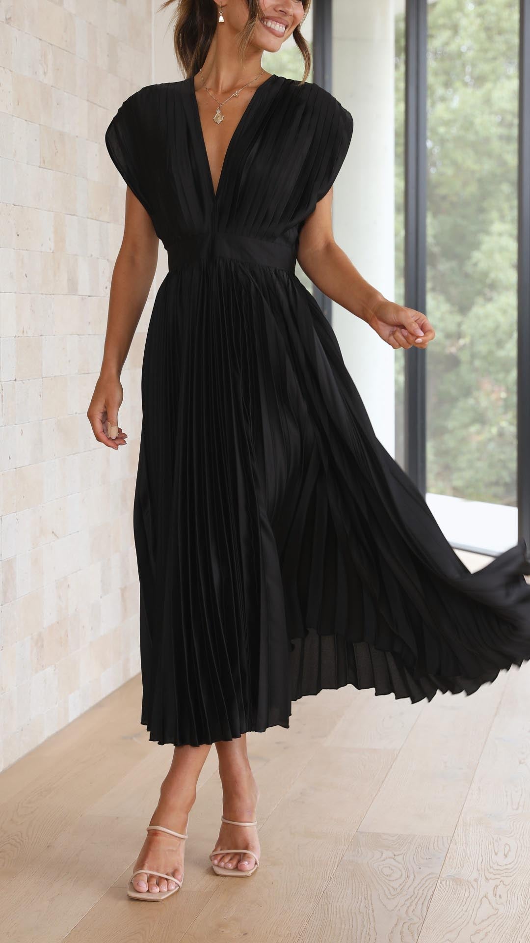 Olivia | Damen Elegantes Midikleid mit tiefem V-Ausschnitt und Falten