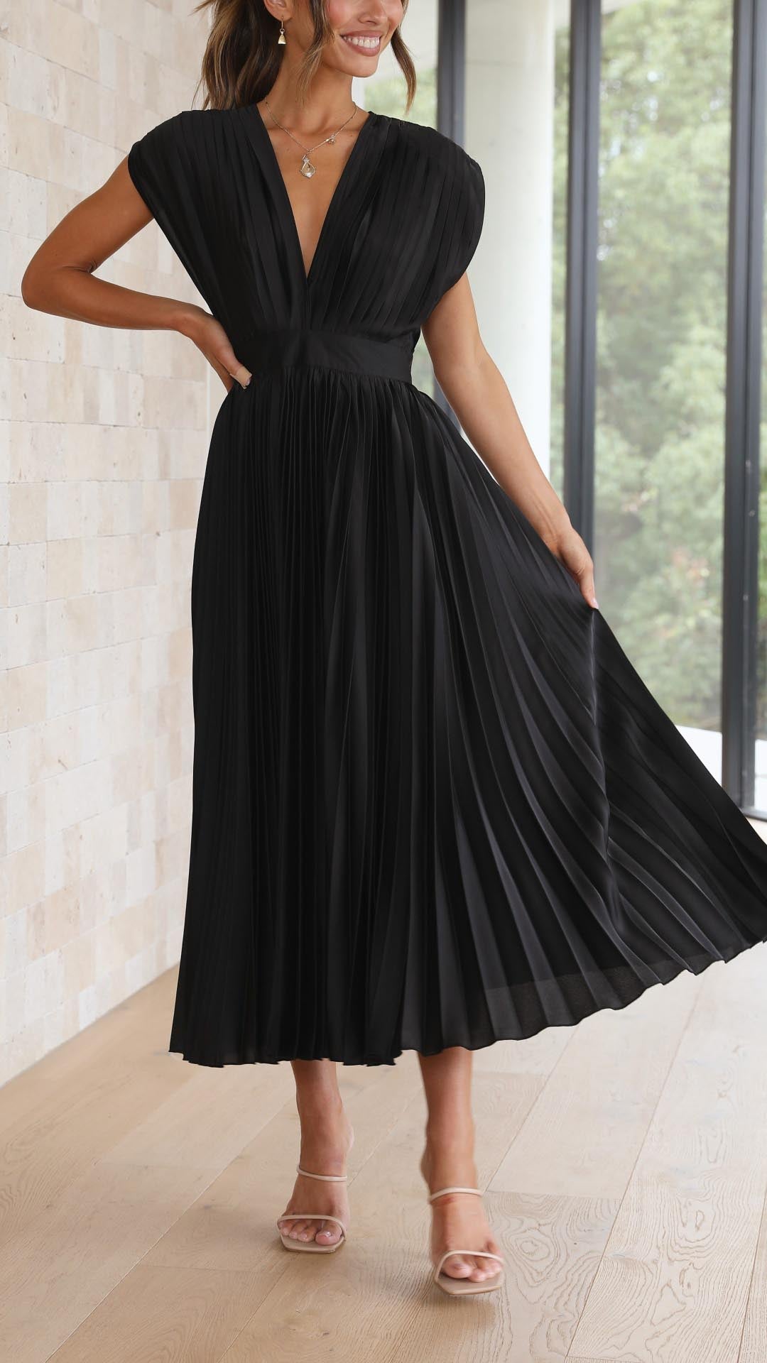 Olivia | Damen Elegantes Midikleid mit tiefem V-Ausschnitt und Falten