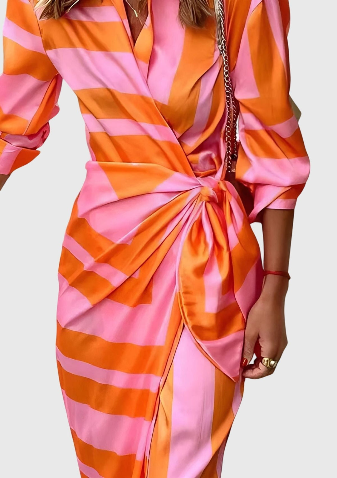 Faith | Damen Gestreiftes Wickel-Midi-Kleid