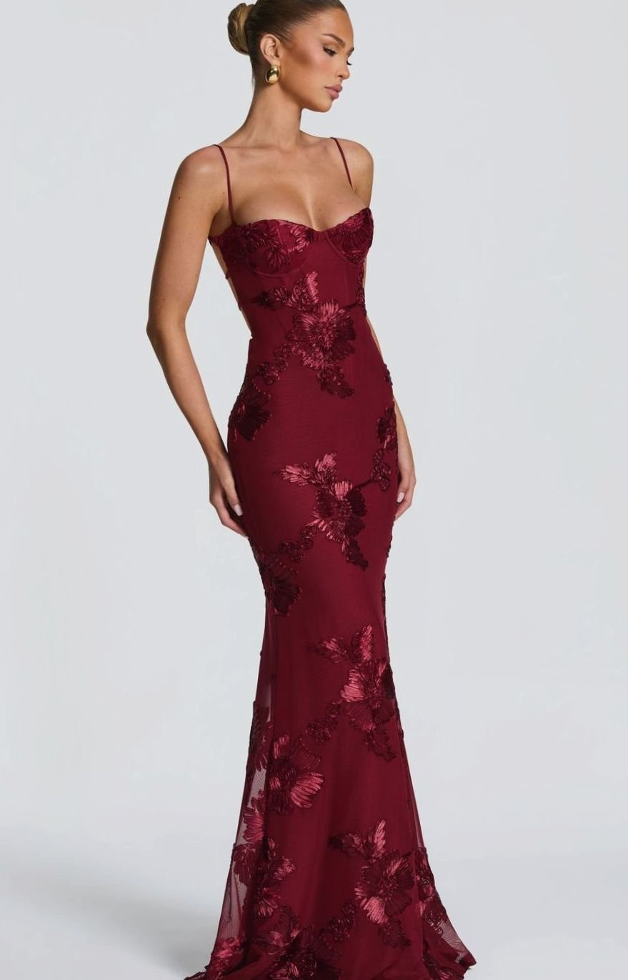 Dames Bordeaux Maxi Feestjurk Floraal Corset Open Rug