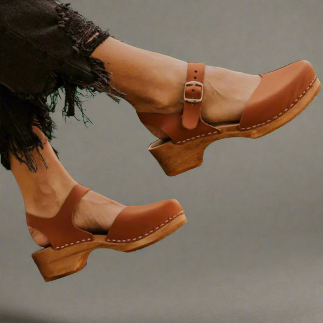 Dames Comfortable Sandals Houten Hak Gesloten Teen Enkelband Clogs - Brown