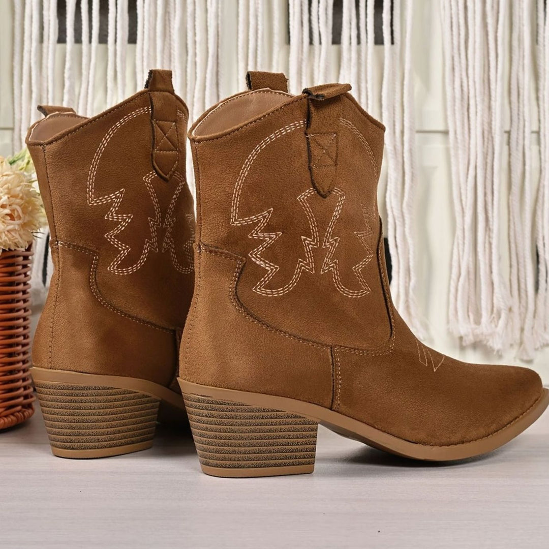 Dames Geborduurde Slip-On Westernlaarzen met Brede Kuitpasvorm