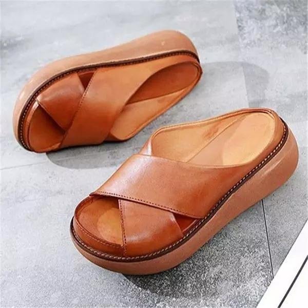 Dames Gekruiste Bandjes Platte Comfort Sandalen - Brown