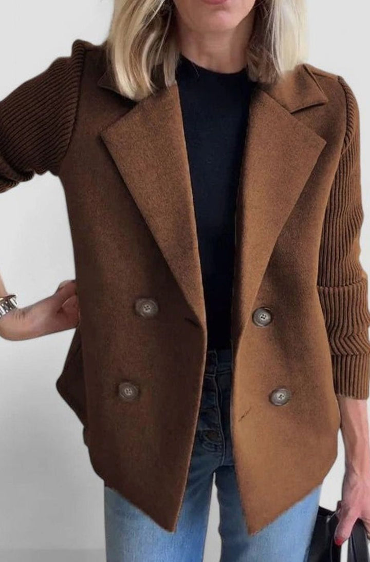 Dames Getailleerde Dubbelrijige Blazer Gebreide Mouwen - Donkerbruin