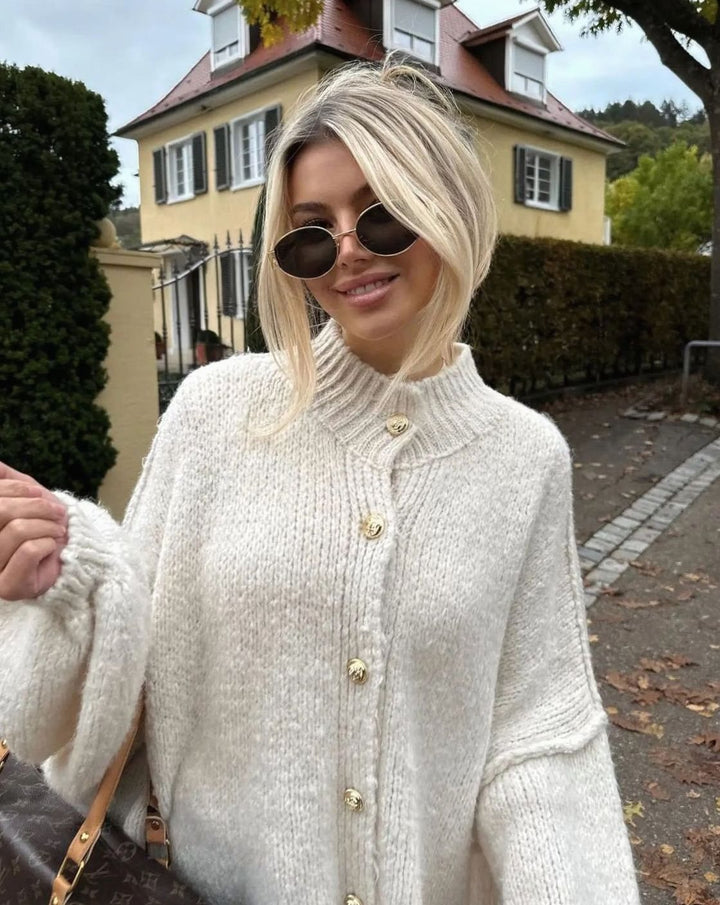 Dames Oversized Gebreide Cardigan met Gouden Knopen - Wit