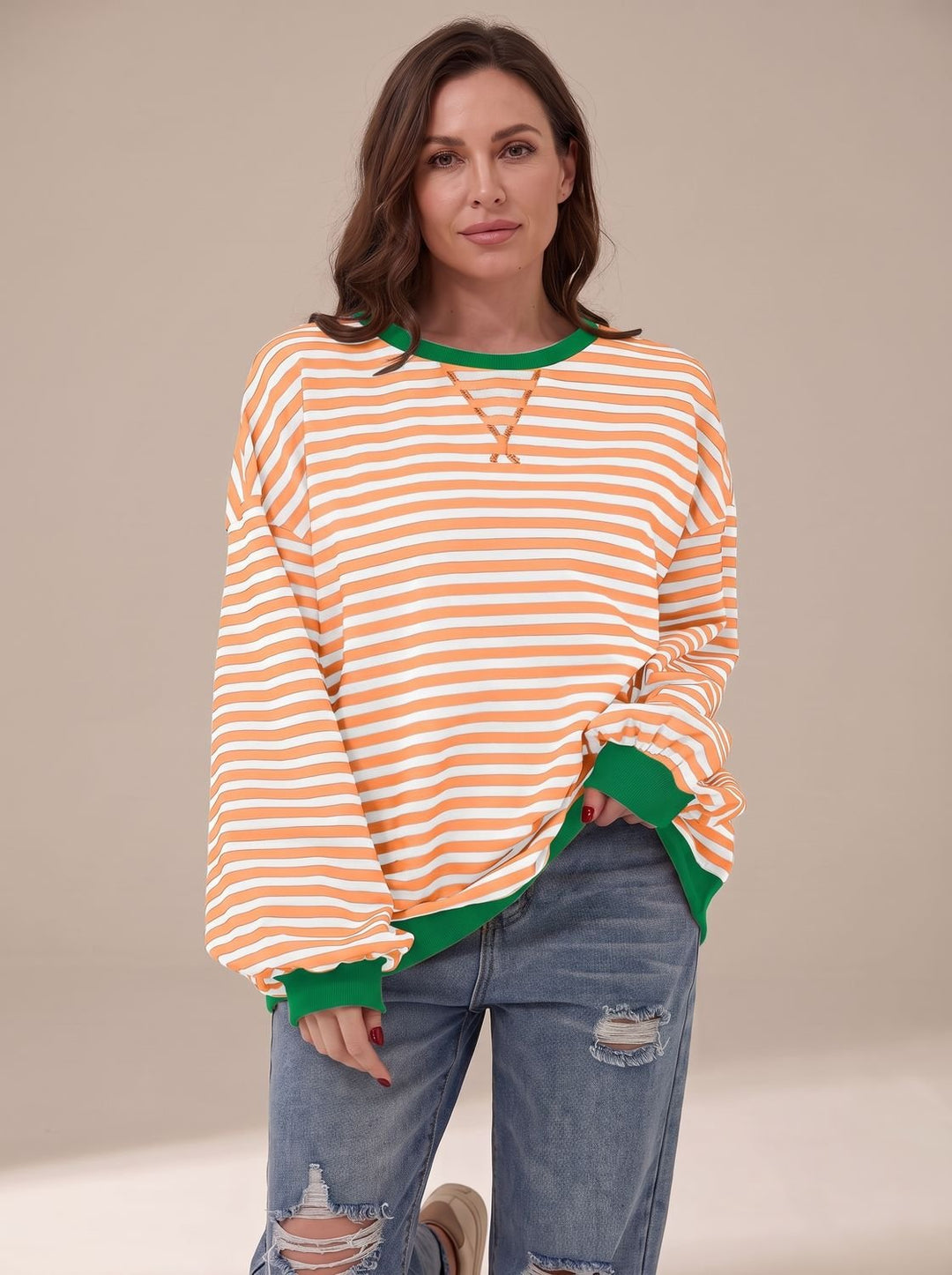 Dames Oversized Gestreept Sweatshirt met Retro Crewneck - Licht Oranje