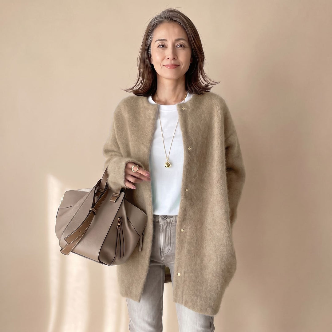 Dames Oversized Mohair Gebreide Cardigan met Drukknoopsluiting - Beige