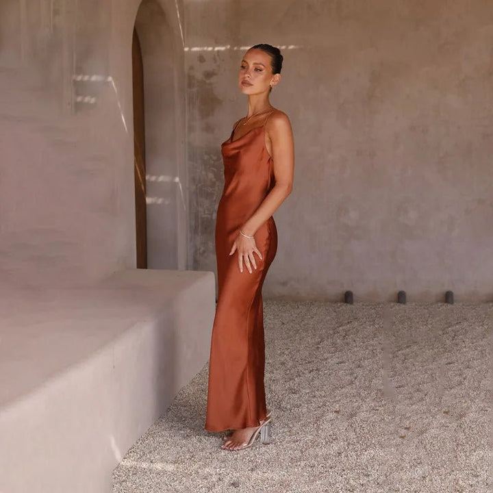 Dames Satin Maxi-Jurk Rugdecolleté Split Figuurvolgend