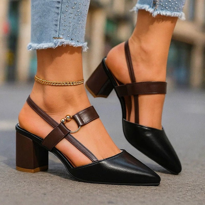 Dames Spitse T-Strap Blokhak Pumps - Black
