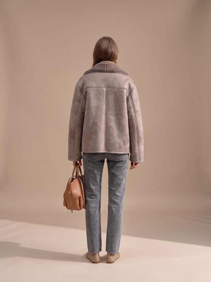 Dames Taupe Teddy Jas met Kraag en Knoopsluiting