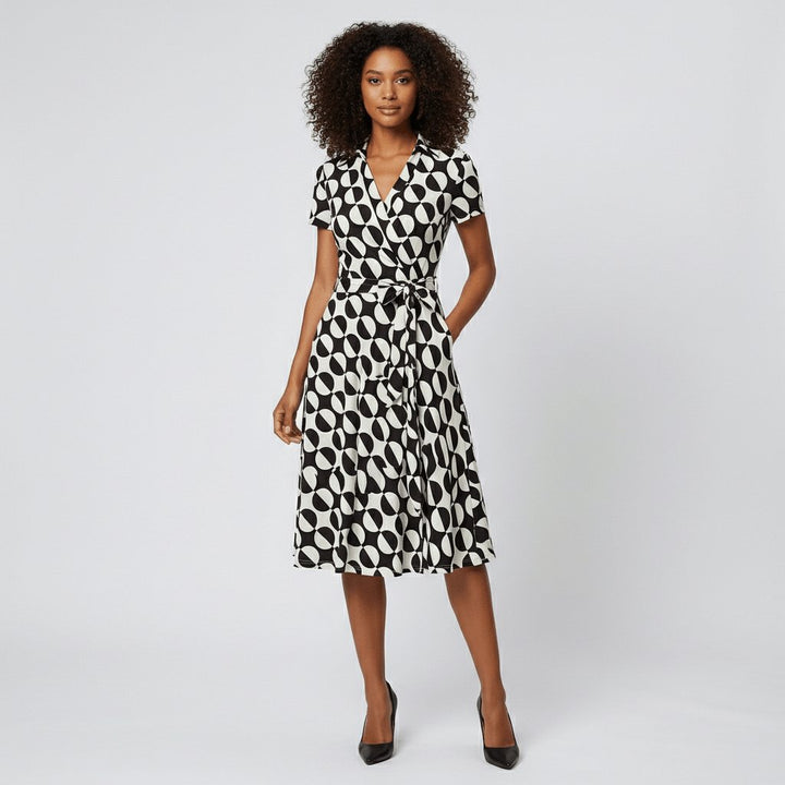 Dames V-hals A-lijn Midi-jurk met Korte Mouwen en Strikceintuur - Geometric Multicolour