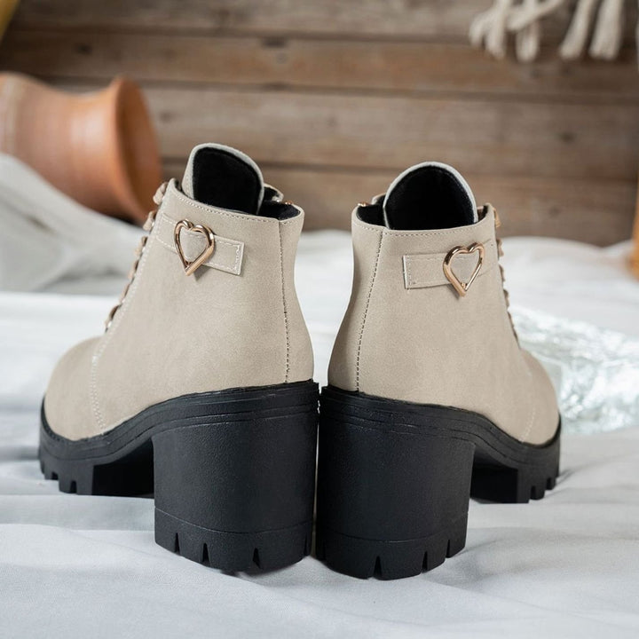 Dames Veterboot Blockahak Suède-look Gouden Hartsgesp Ankle Boots