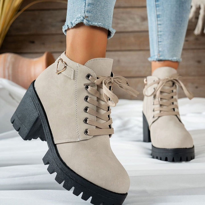 Dames Veterboot Blockahak Suède-look Gouden Hartsgesp Ankle Boots