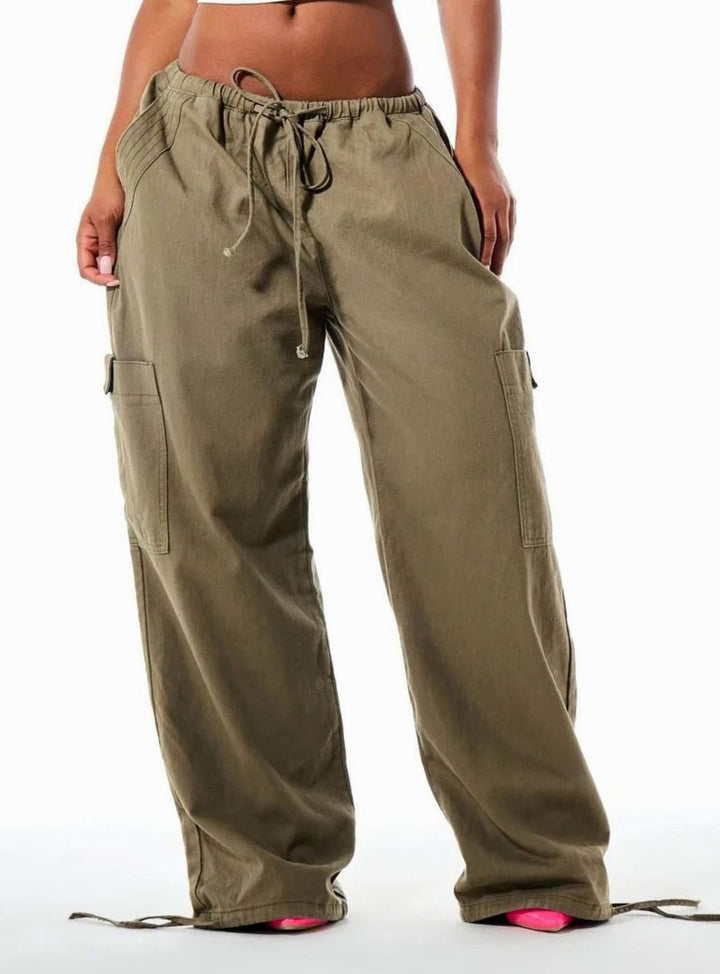 Dames Wijde Cargo Broek met Trekkoord Taille en Cargozakken - Legergroen