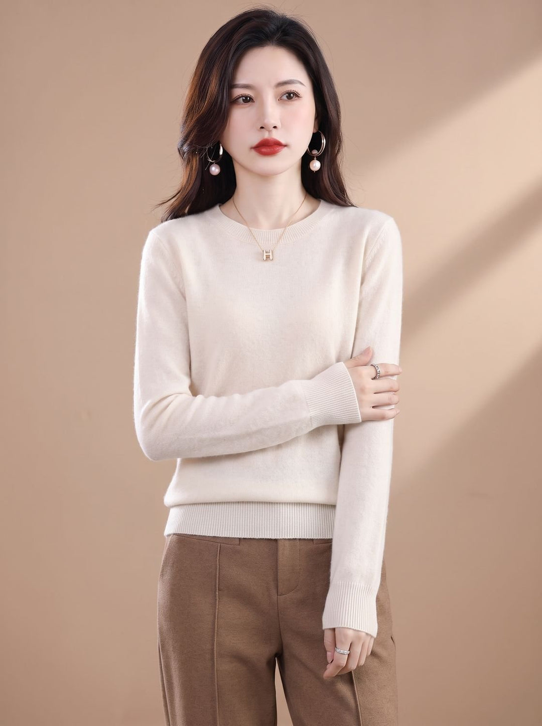 Dames Zachte Cashmere Pullover met Ronde Hals Lange Mouwen - Beige