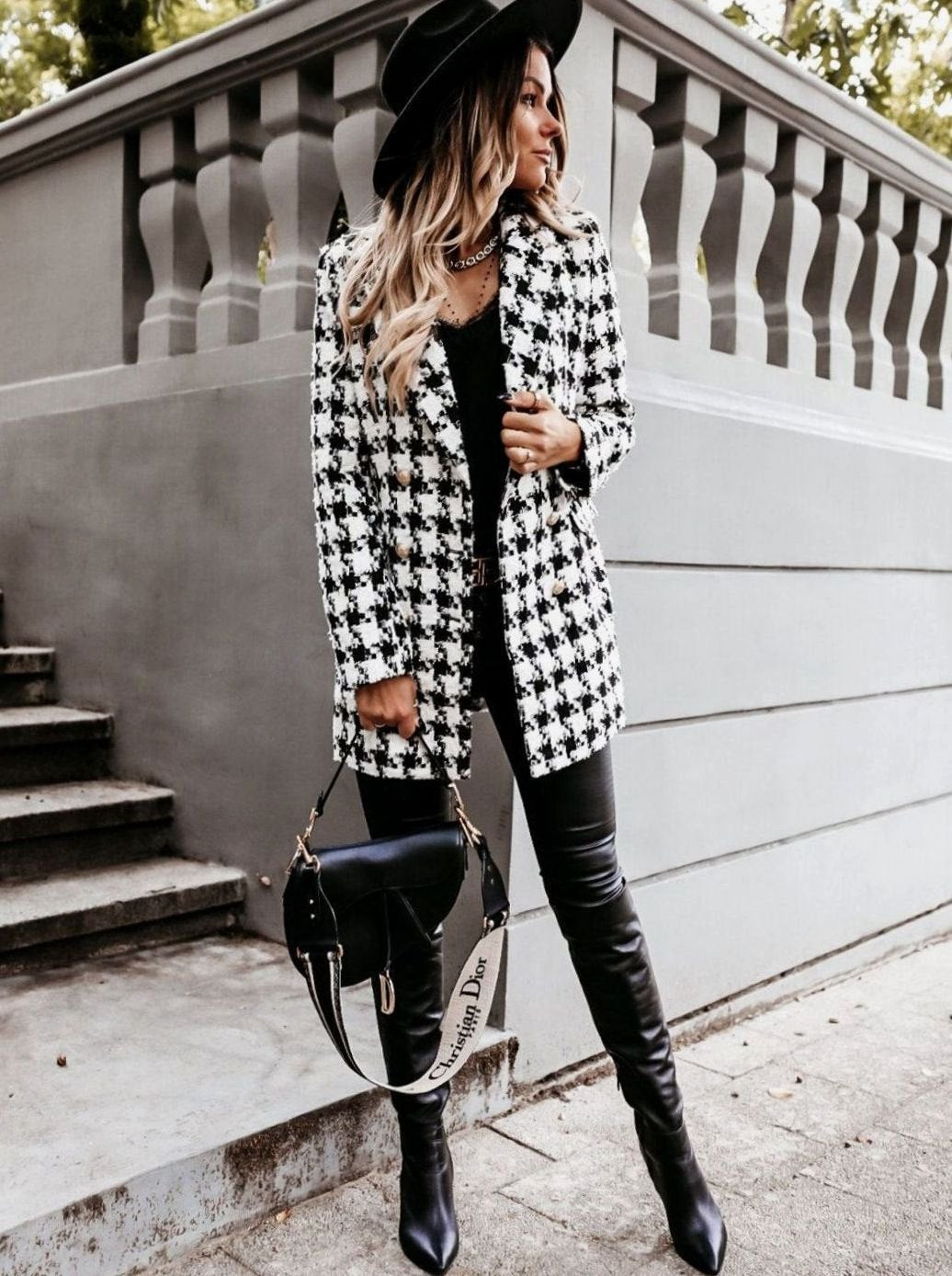 Geruite Tweed Trenchcoat Dames Getailleerde Winterjas Knopen