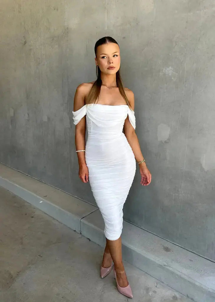 Chloë | Elegante off-shoulder witte Bodycon midi-jurk met ruches